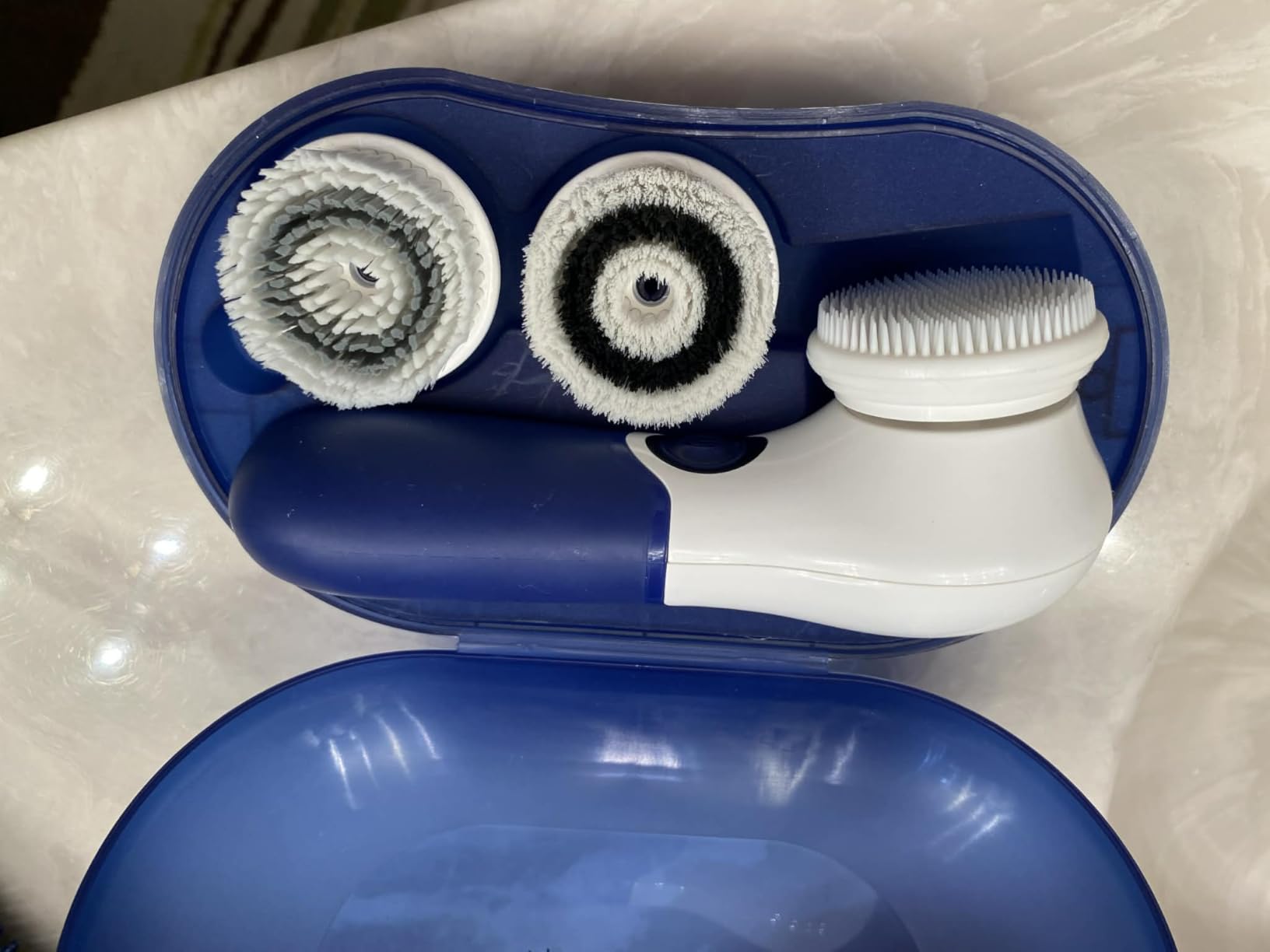TOUCHBeauty Spin Brush Face Cleanser with 3 Brush Heads for Deep Cleansing Exfoliation and Massaging customer photo 2