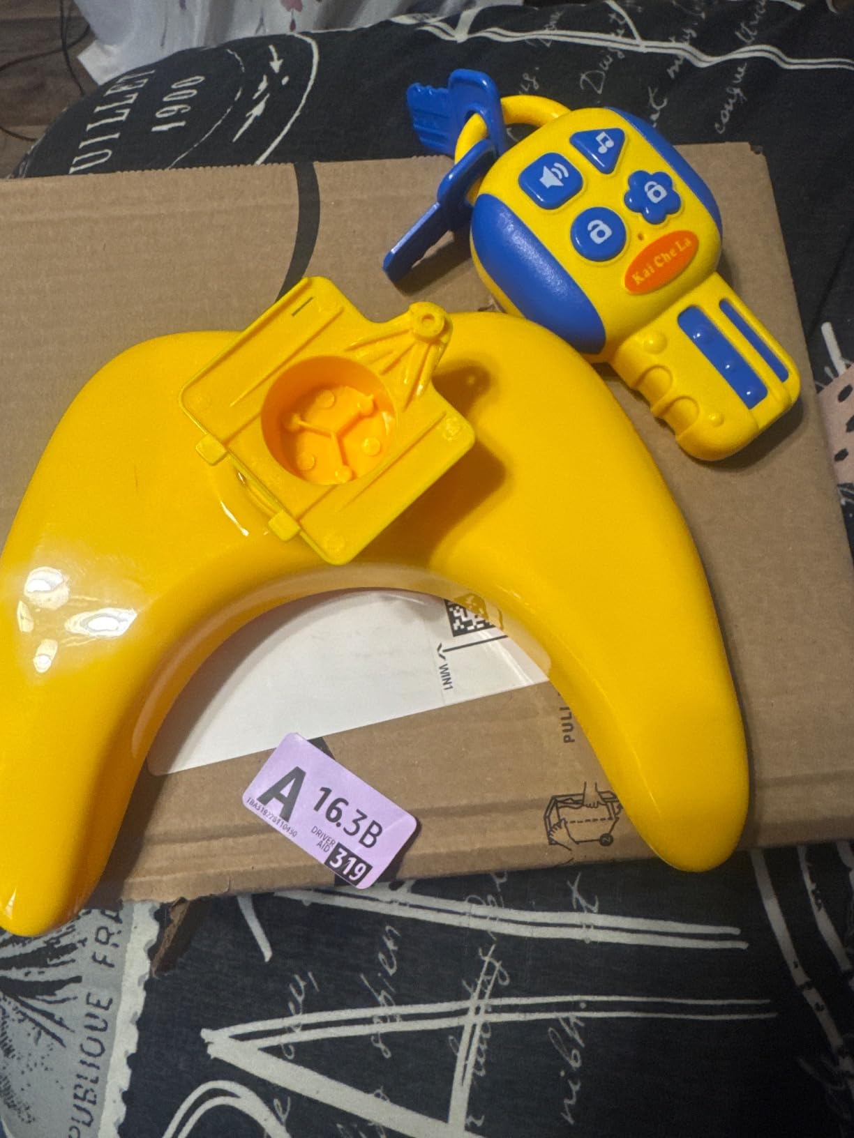 deAO Kids Steering Wheel Toy Driving Toy with Lights & Music,Yellow customer photo 1