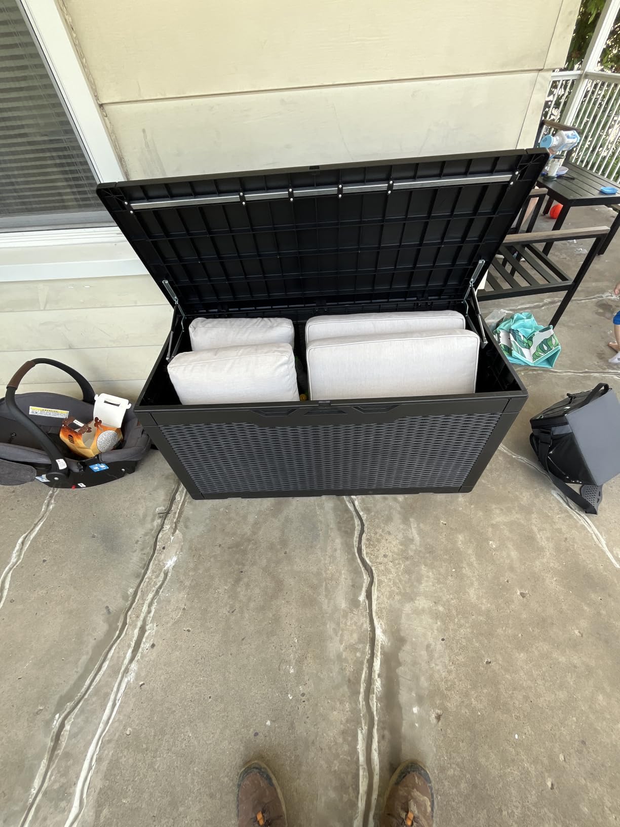 Devoko 100 Gallon Waterproof Deck Box, Resin Large Outdoor Storage Box customer photo 2