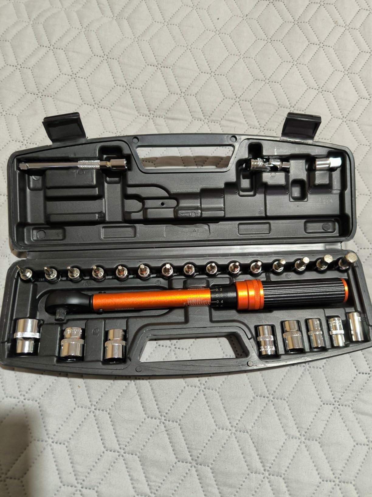 1/4 Inch Drive Click Torque Wrench, 27 PCS Bike Torque Wrench Set Double Scale (1-25Nm/8.9-221.3lb.in), 0.1Nm High Precision with Bit Sockets, 3/8 Adapter, Extension Bar, for Bicycle Maintenance customer photo 1