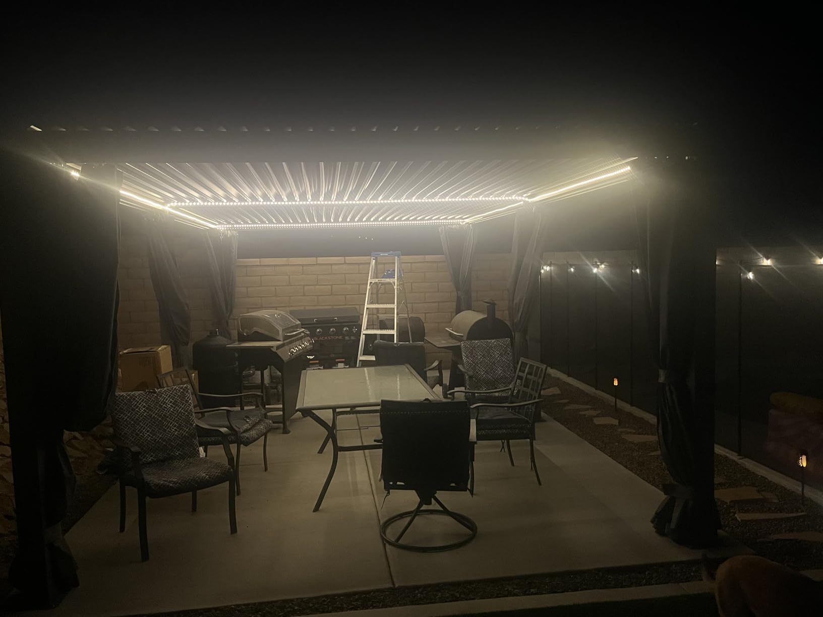 Domi Outdoor Pergola 12' × 16', Aluminium Louvered Pergola with Adjustable Roof, Curtains and Netting, Hardtop Gazebo for Patio, Deck, Garden, Yard, Beach(Gray) customer photo 2