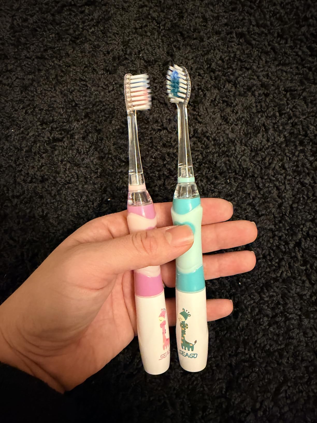 SEAGO Kids Electric Toothbrush, Timer, LED Light, AAA-Powered, 4 Heads customer photo 1