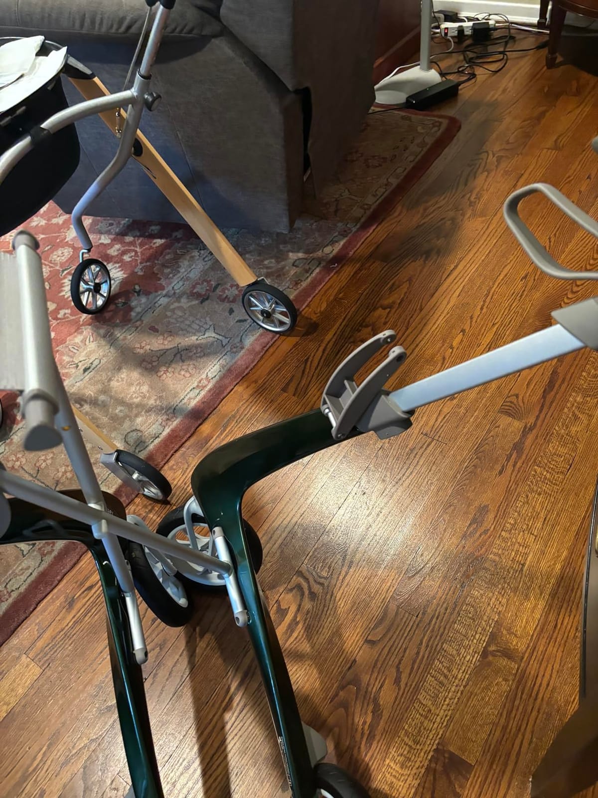 byACRE Carbon Ultralight Rollator - World's Lightest Carbon Rollator - Only 10.6 lbs/for Indoor and Outdoor Use/Foldable and Easy to Travel with (British Racing Green, Compact Track) customer photo 1