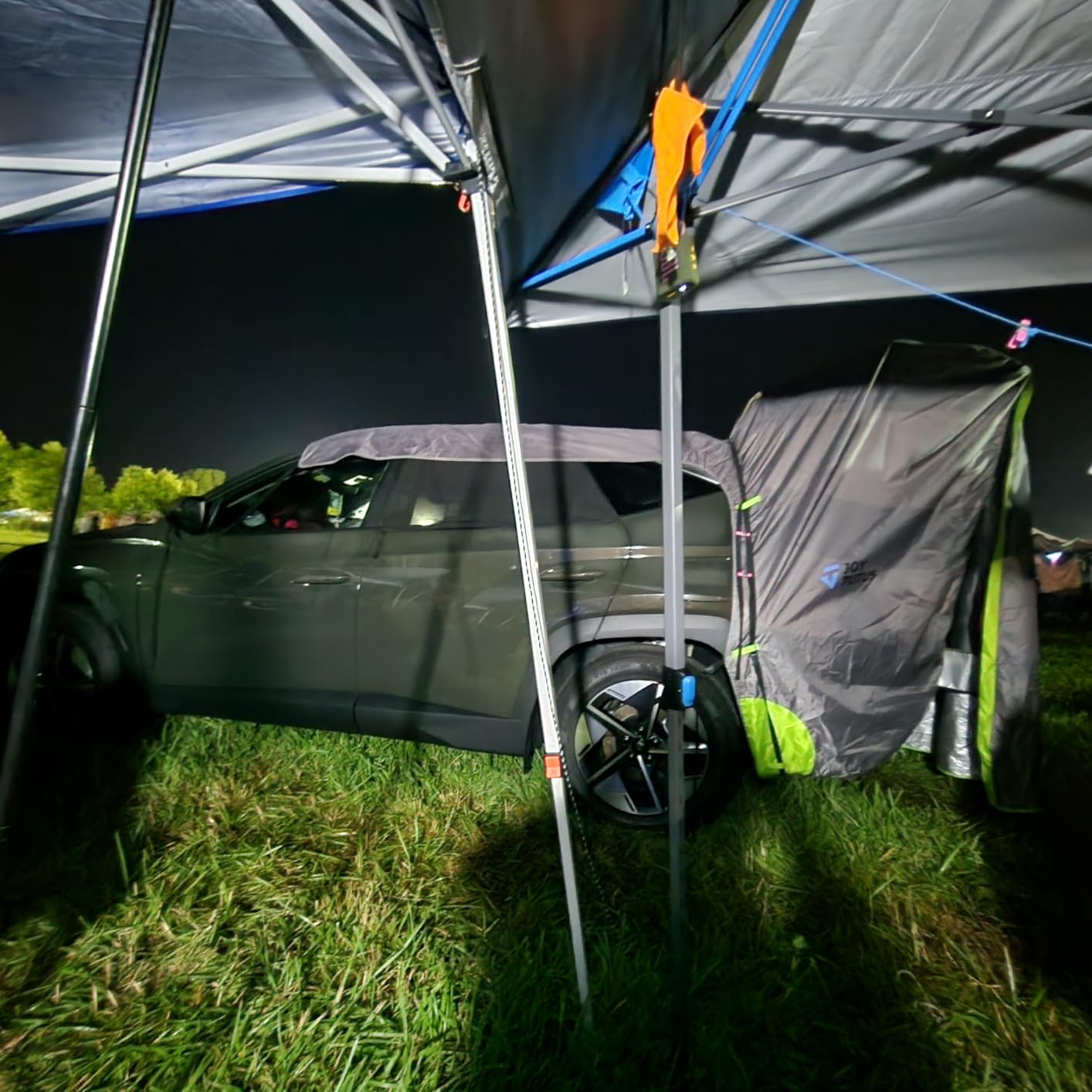 JOYTUTUS SUV Tailgate Tent with Big Awning, Water Resistant SUV Camping Tent with Car Roof Cover, Universal Fit Most Suvs, Car, Grey Blue customer photo 2