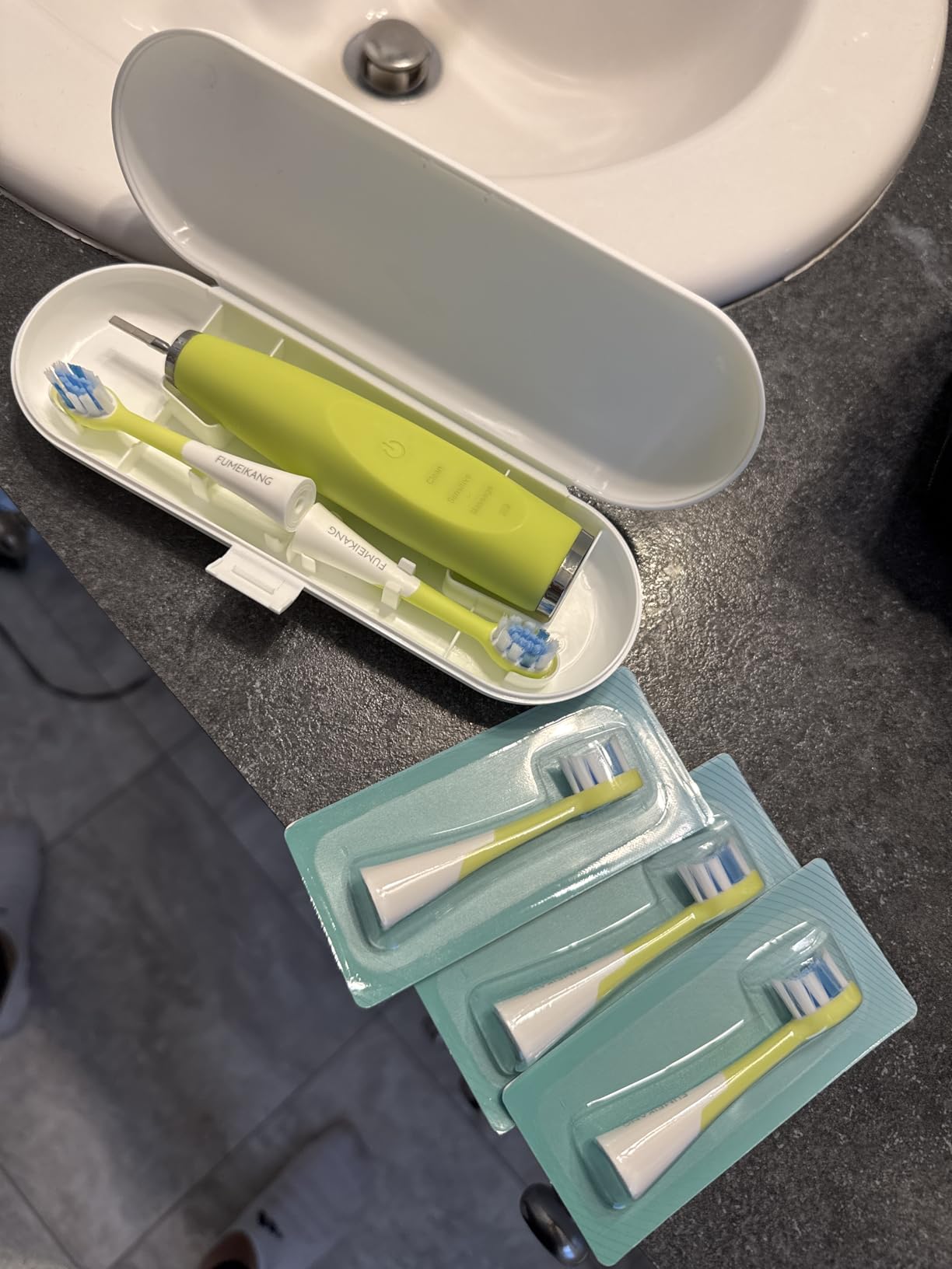 Kids Electric Toothbrushes Toddlers Rechargeable, 6 Heads, Ages 2-12, Blue customer photo 1