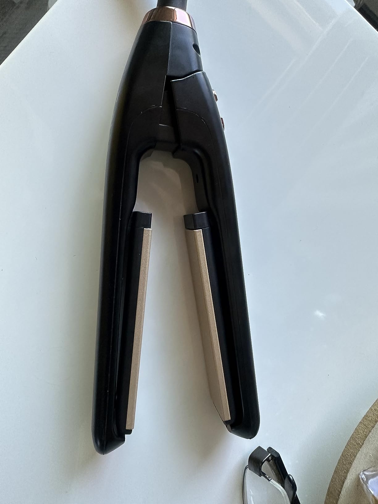 Flat Iron Cordless, Mini Hair Straightener and Curler for On The Go (Pink) customer photo 2