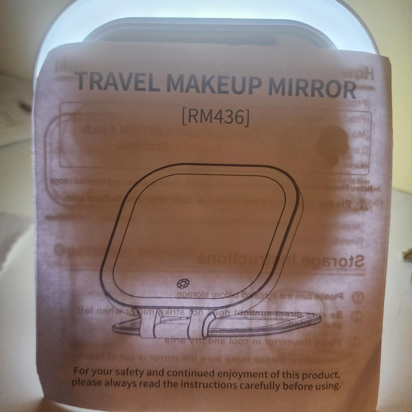 GOMIPURU Travel Mirror with Light, Compact Mirrors, 1x/30x Magnifying Mirror with 3 Color Lights and Adjustable Brightness, 4.5x3.9 inch Small Compact Hangable Hand Pocket Mirrors, Comes with Tweezer customer photo 1