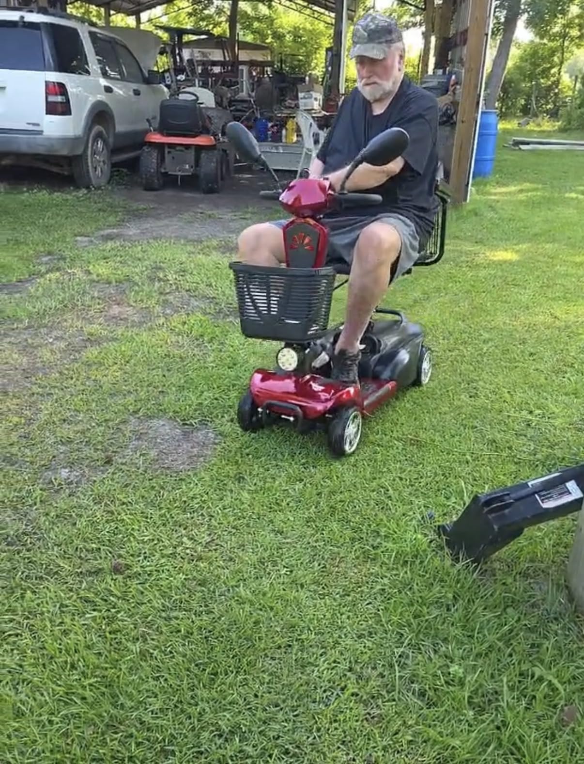 18/36Miles Eldryvon 4 Wheels Electric Mobility Scooter for Seniors, Dual Basket, 350W Powered Wheelchair with Rotating Seat, Foldable Motorized Scooter for Adults (Red, 18Miles) customer photo 2