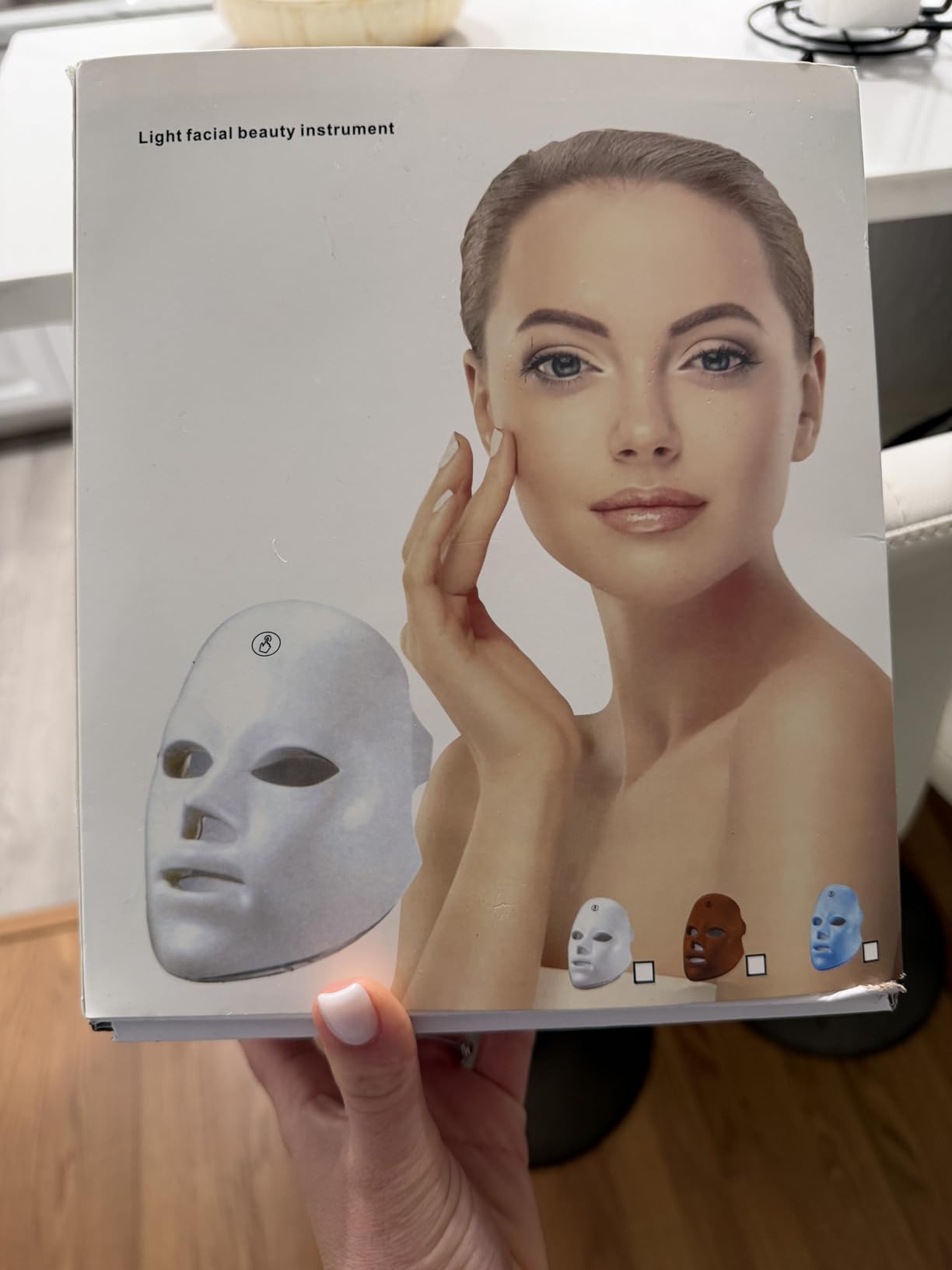 7-1 Colors Red Light Therapy For Face，LED Facial Skin Care Mask,Red Light Mask for Face, LED Facial Mask Light,Salon or Home,White. customer photo 2