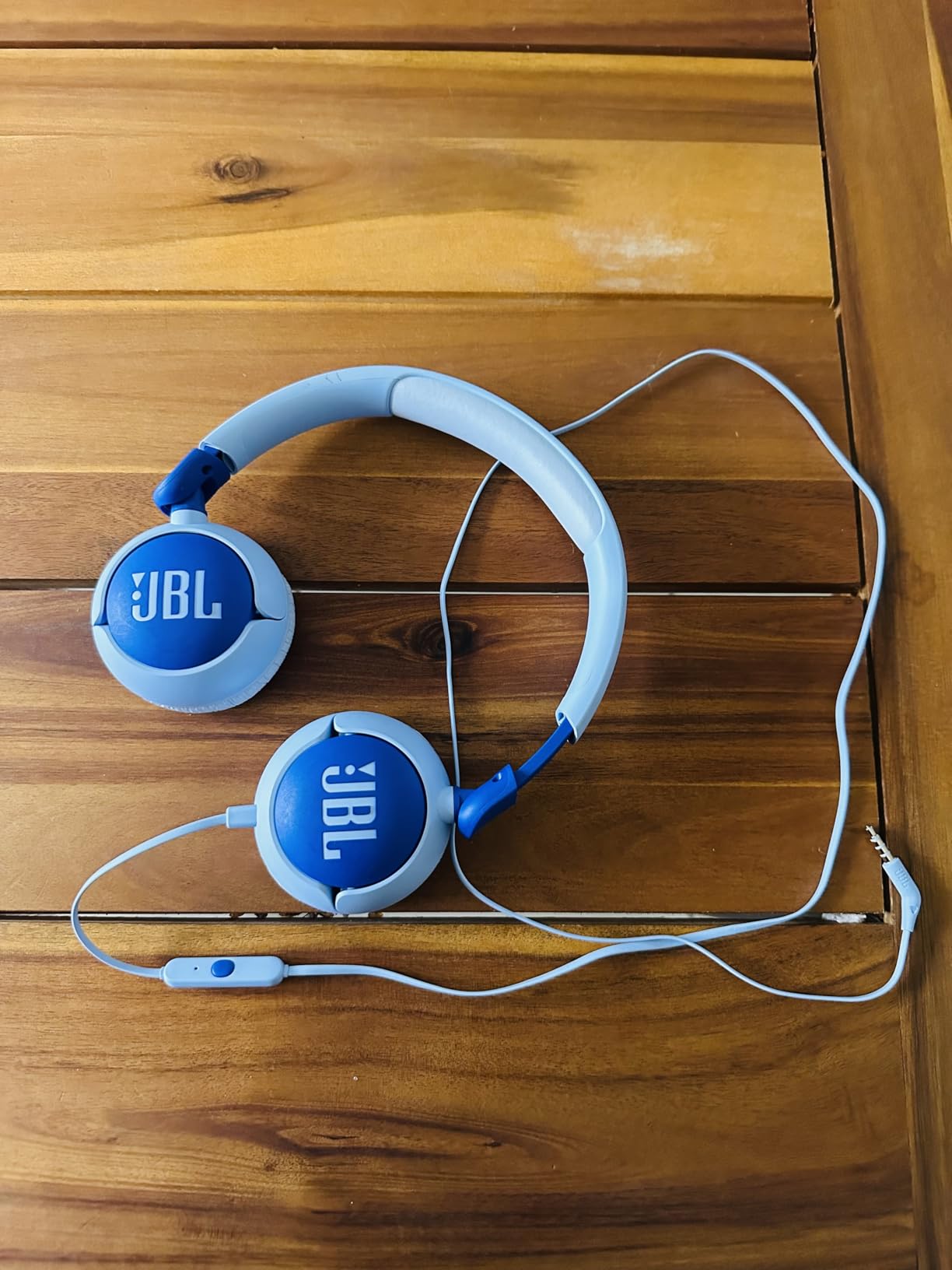 JBL Junior 320 Kids Headphones, Wired, Volume-Limited - Purple customer photo 1