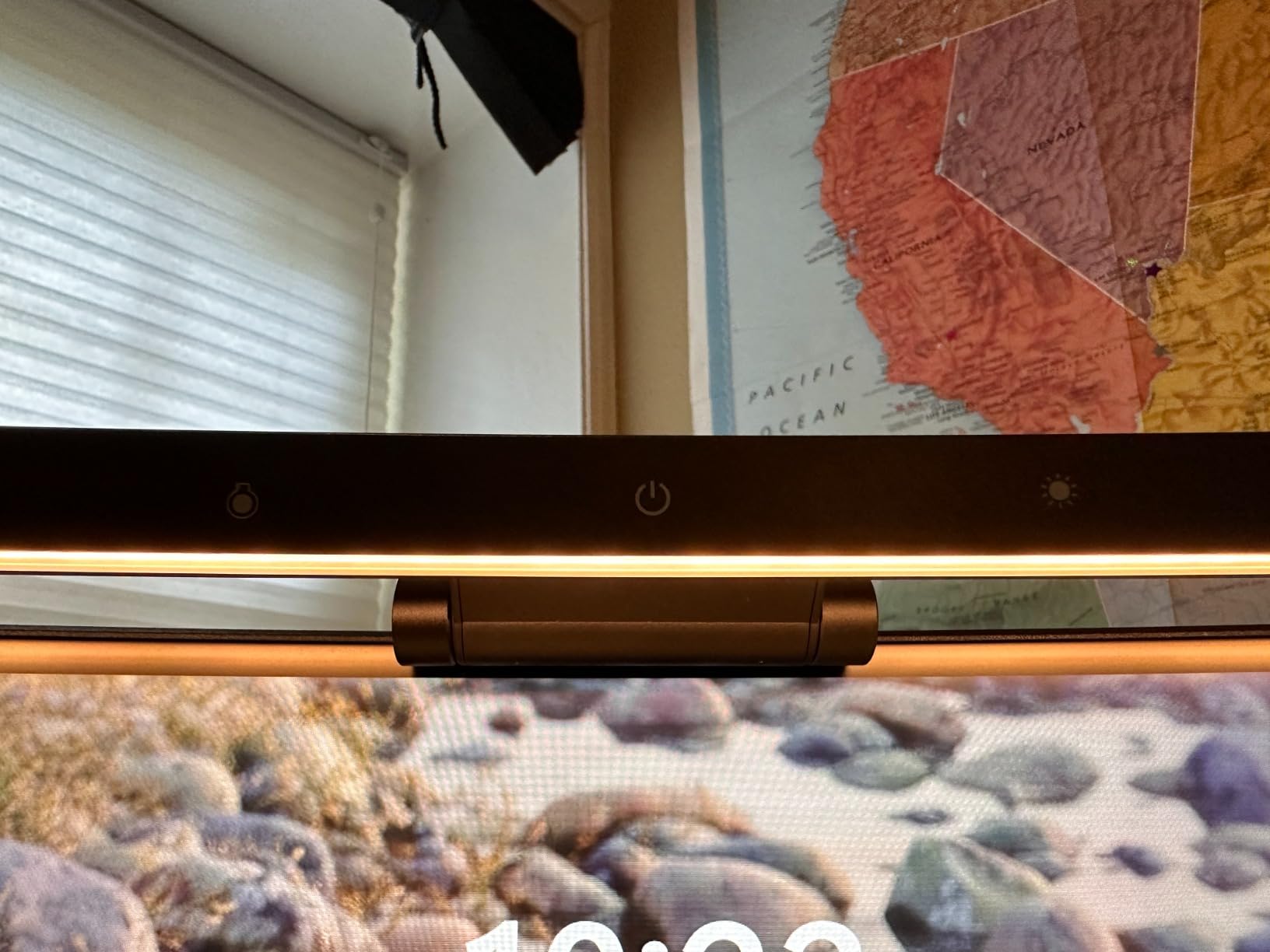 ONWAY Curved Monitor Light Bar with RGB Backlight, Wireless Remote Touch Control, No Glare Lamp with Camera Base for Gaming/Office Computer Setup customer photo 2