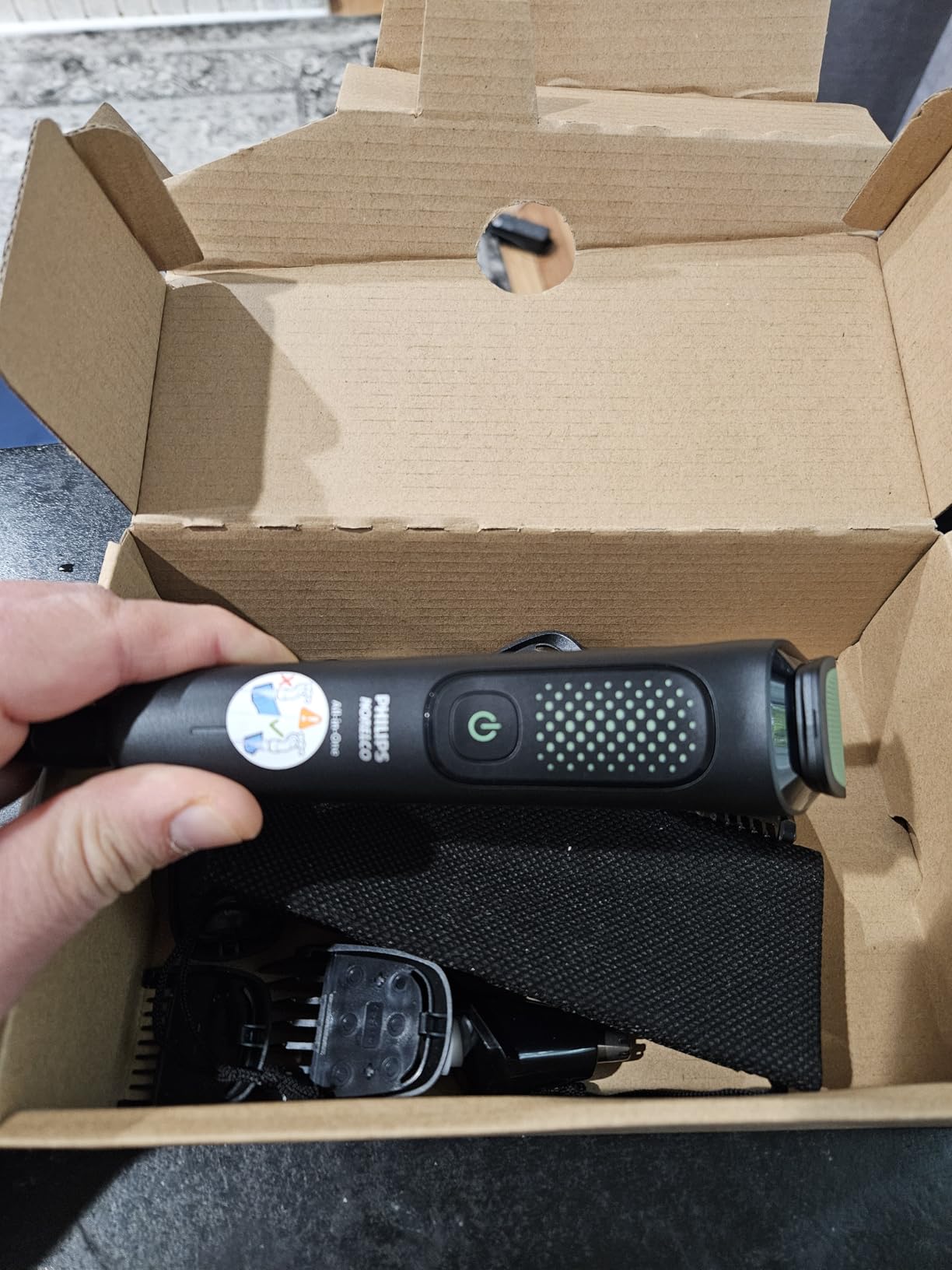 Philips Norelco All-in-One 3000 13-in-1 Trimmer, Face & Hair, Comfort Tips customer photo 2