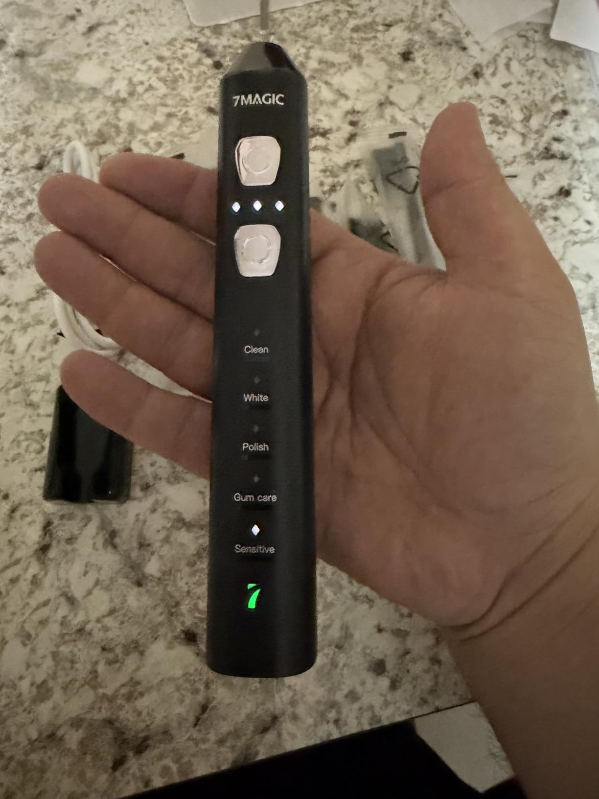 7MAGIC Sonic Electric Toothbrush, 180-Day Runtime, 42000 VPM, 8 Heads, Black customer photo 2