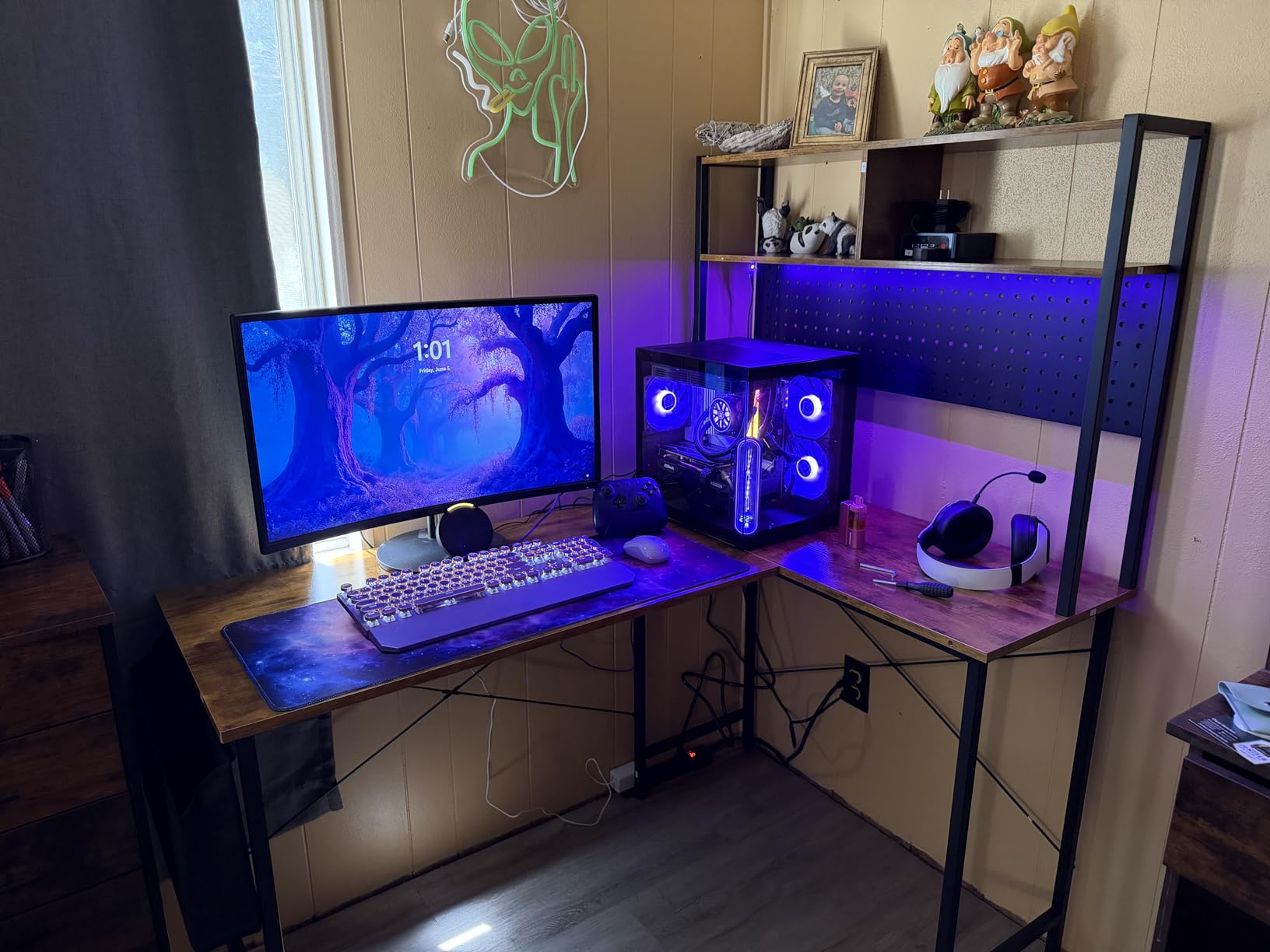 Mericonia 40 in Corner Desk with Monitor Stand, Small L Shaped Gaming Desk customer photo 1