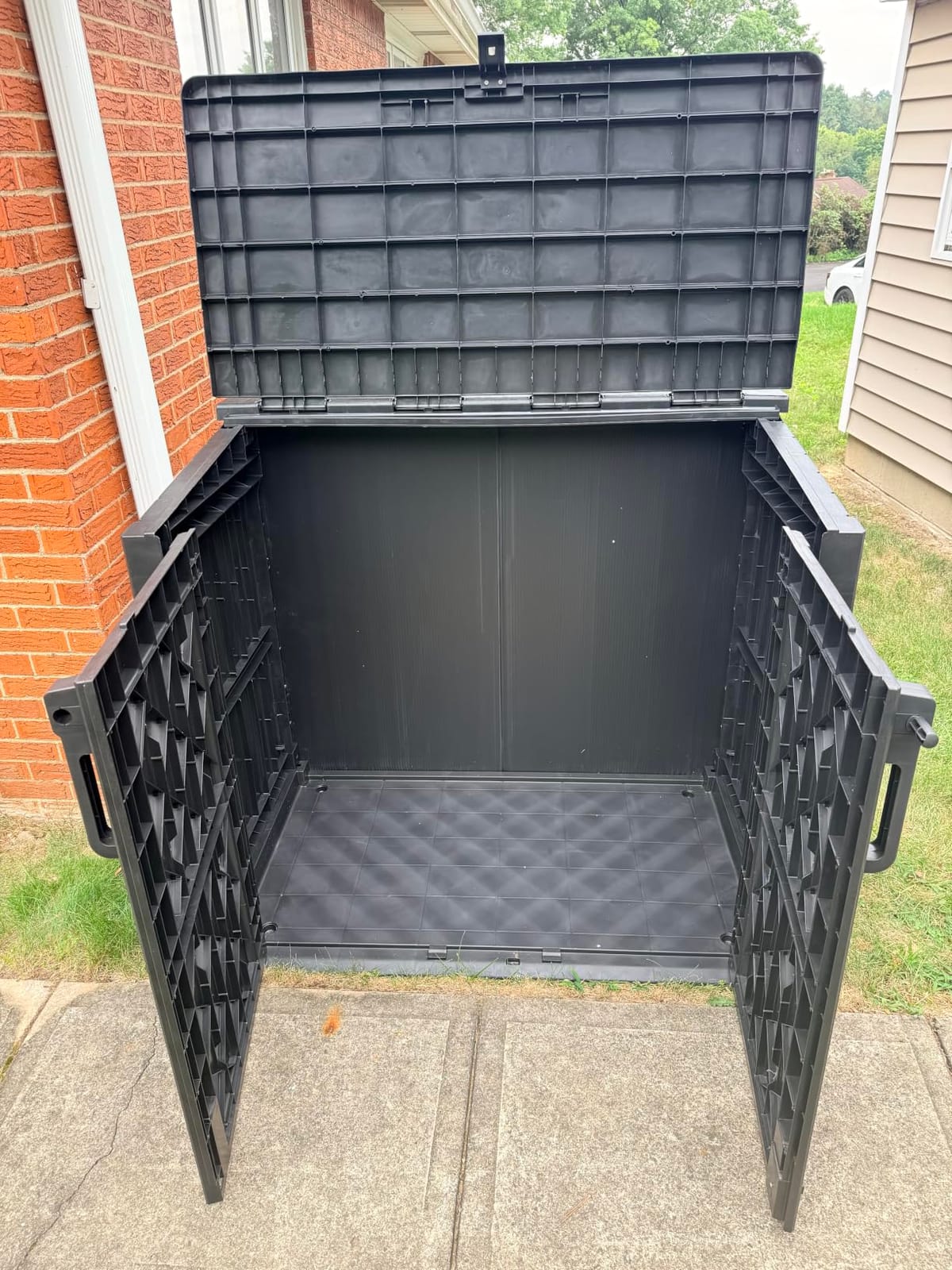 36 Cu Ft Resin Outdoor Storage Shed, Weatherproof Horizontal Outdoor Storage Cabinet with Dual Lock Door for Backyard, Patio, Garage, Garden(Black) customer photo 2