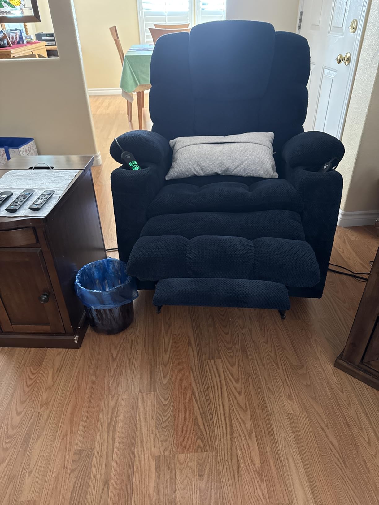 MCombo 3 Motor Lay Flat Power Lift Recliner for Elderly, Medium-Wide, R7524 customer photo 2