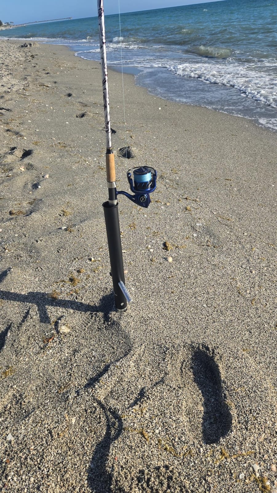 1/2 Pack Aluminum Sand Spikes for Surf Fishing, Beach Fishing Rod Holder, Telescopic and Portable, 2-Stage Adjustable, with Storage Bag customer photo 2