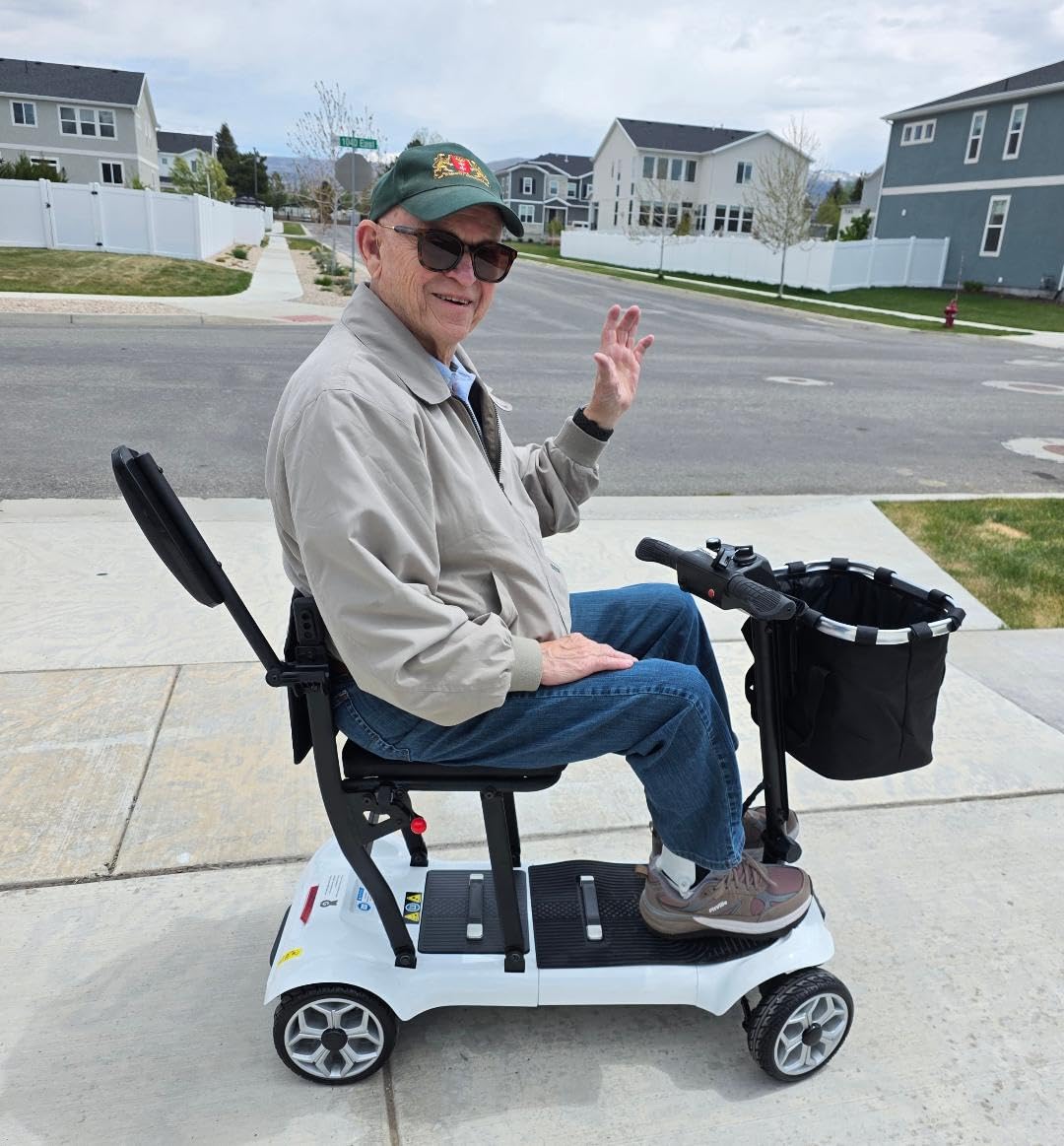 PAISEEC D3 Ultra Light Mobility Scooter for Seniors, 39.7lbs, TSA Approved customer photo 1