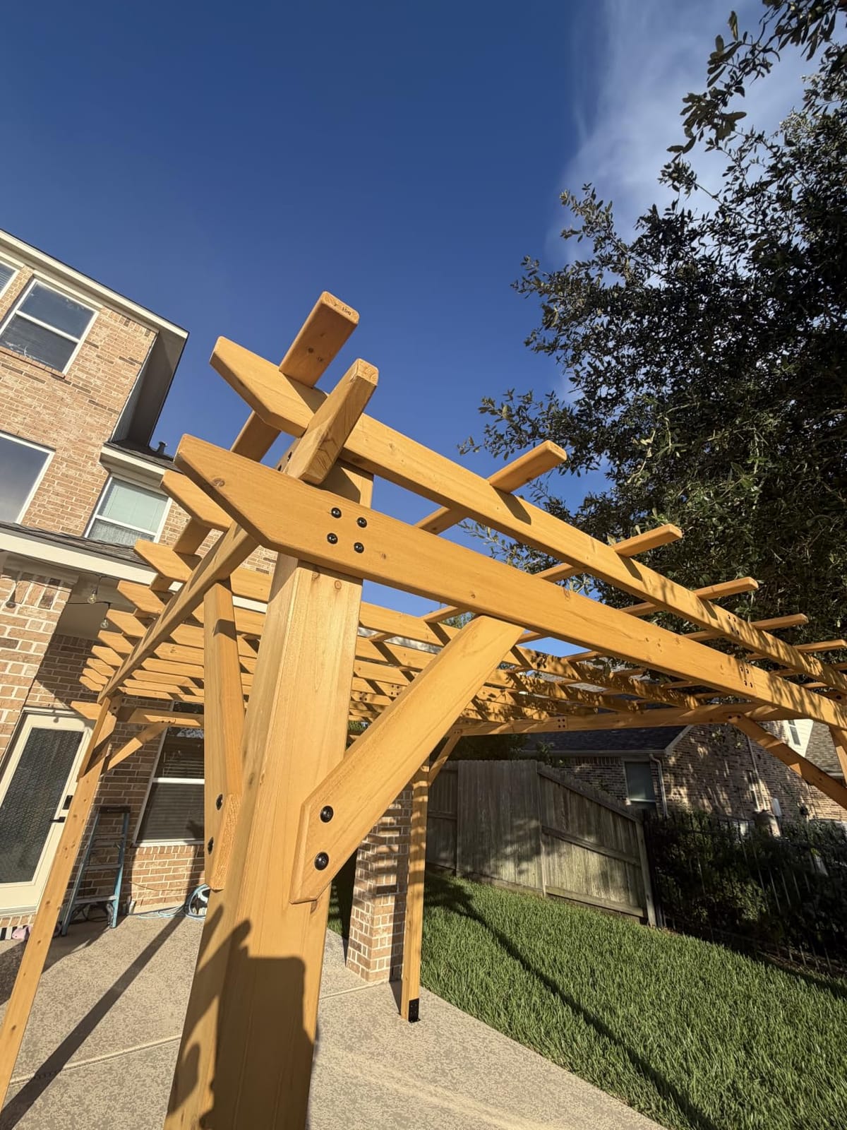 Aoxun Cedar Wood Pergola 10x12, Multi-Level Trellis Roof,100MPH Wind Rating customer photo 2